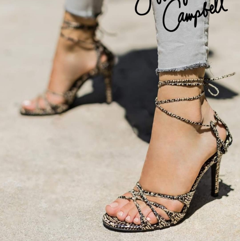 Jeffery Campbell Numeric